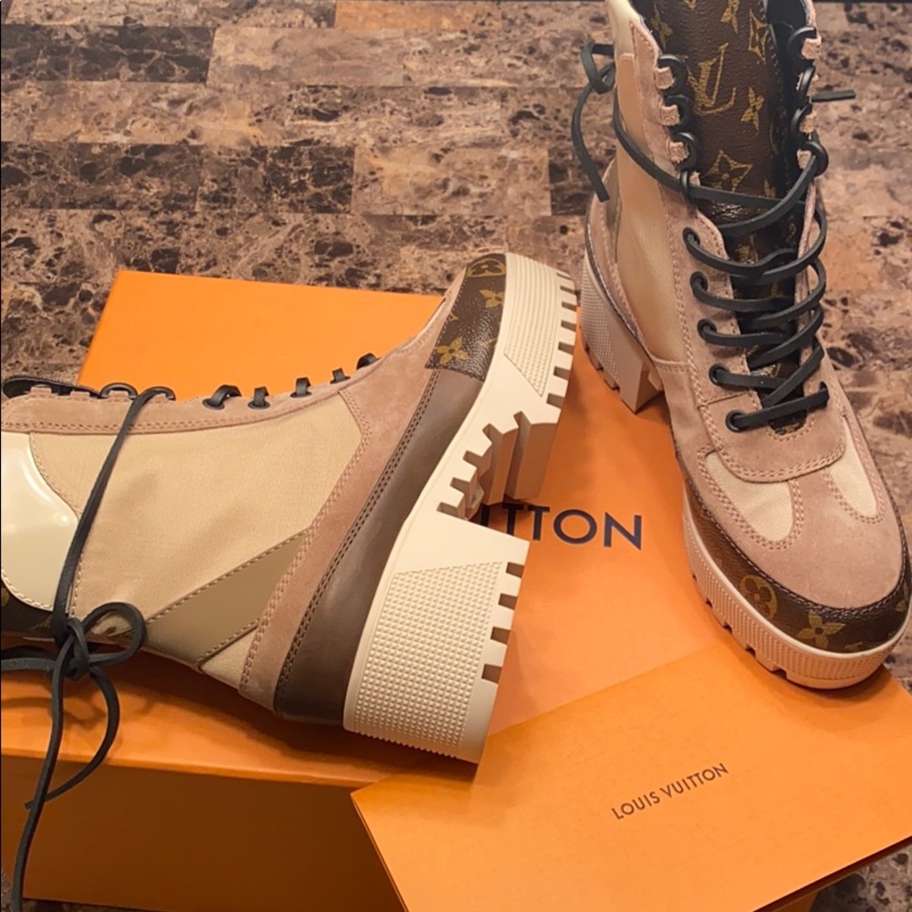 Stylish Dessert Combat boot LV